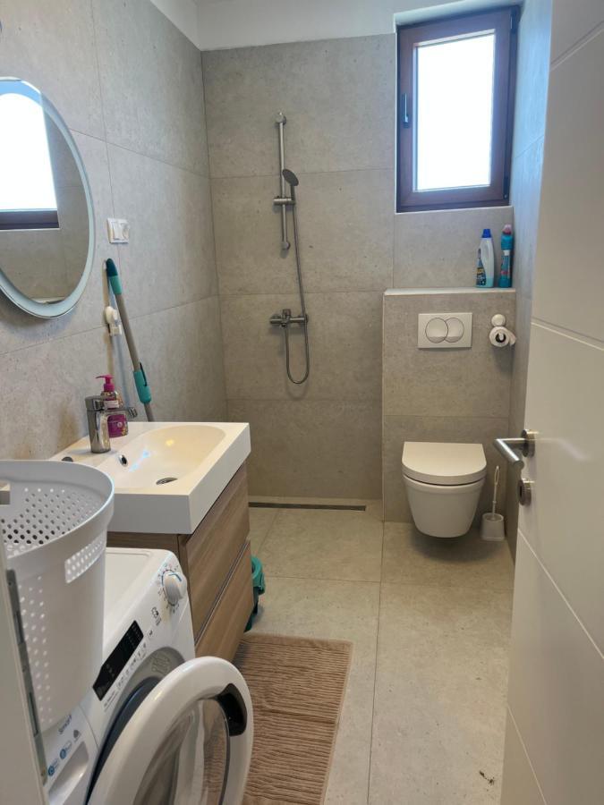 Apartment Suzana Tisno Exterior photo