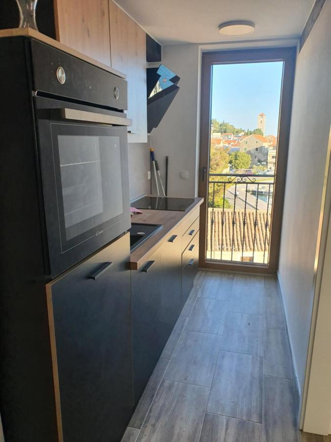 Apartment Suzana Tisno Exterior photo