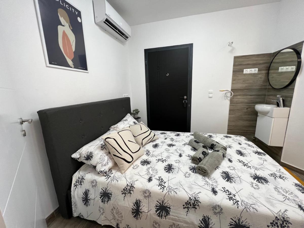 Apartment Suzana Tisno Exterior photo