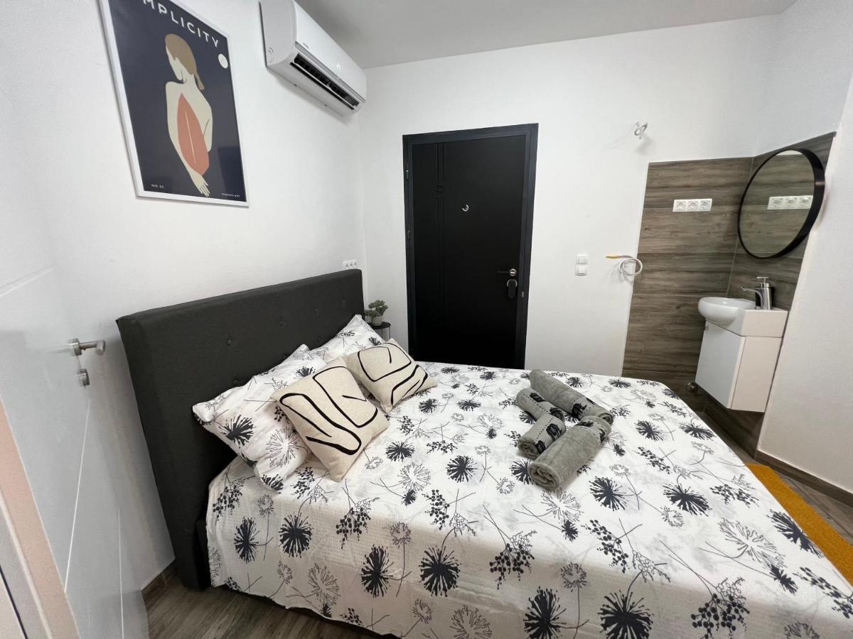 Apartment Suzana Tisno Exterior photo