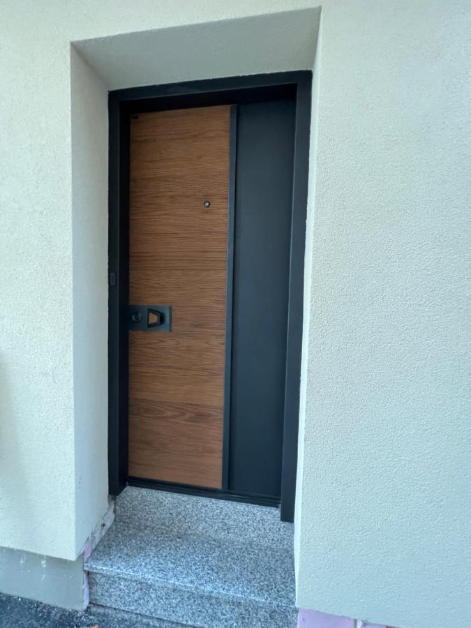 Apartment Suzana Tisno Exterior photo