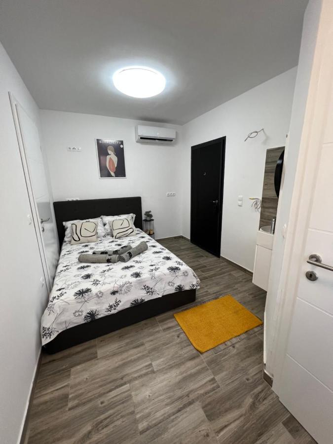 Apartment Suzana Tisno Exterior photo